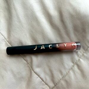 JACLYN cosmetics. Long wearing Matt lip color.‎